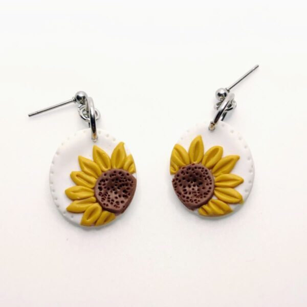 Pendientes de Girasoles Parciales - Un toque floral único y elegante - Imagen 2