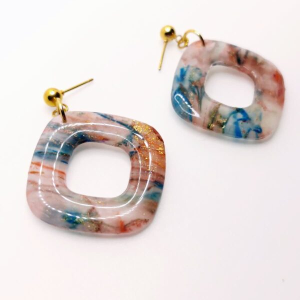 Pendientes Inefable - Diseño cuadrado con elegancia única - Imagen 5