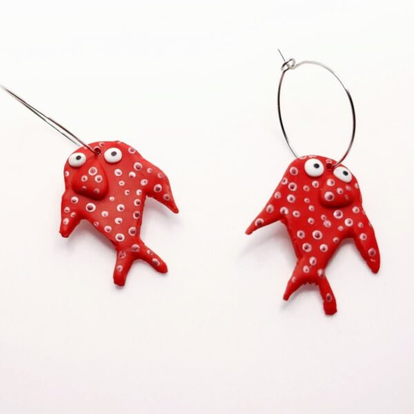 Pendientes Tiburones - Diseño atrevido y artesanal único - Imagen 2
